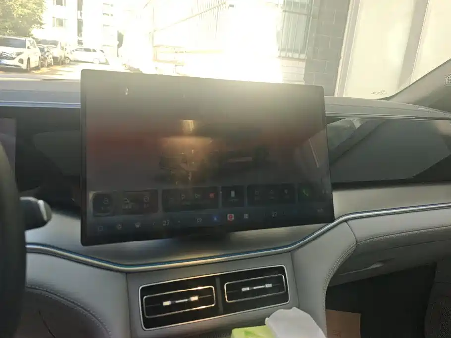 BYD Song Ultra — миниатюра 13
