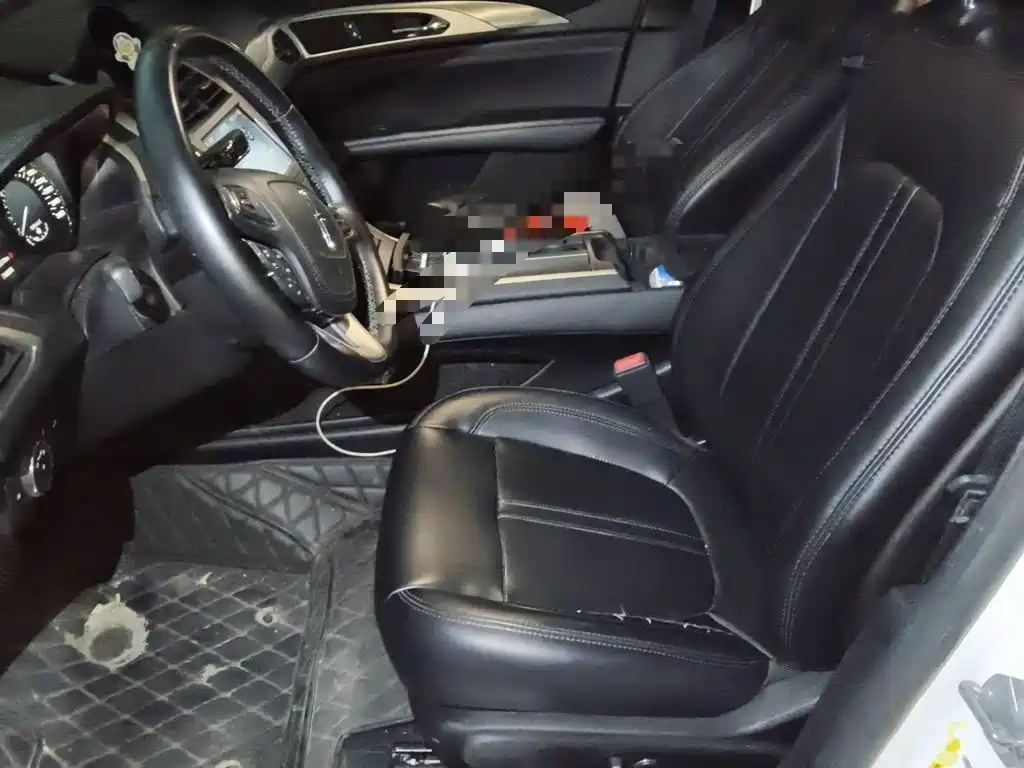 Lincoln MKZ — миниатюра 11