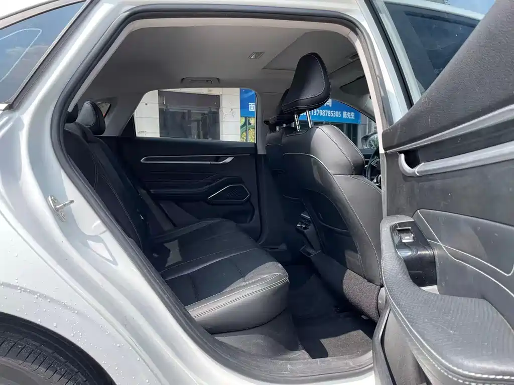Geely Emgrand — миниатюра 10