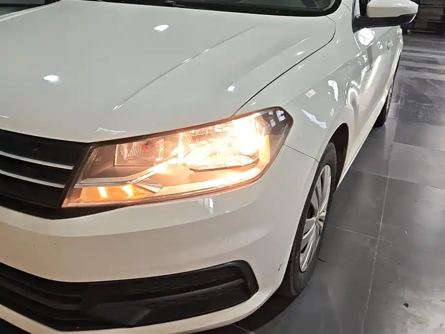 Volkswagen Santana 2019 1.5L AT VI