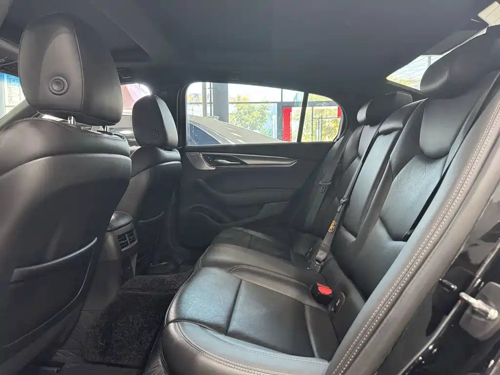 Cadillac CT5 — миниатюра 15