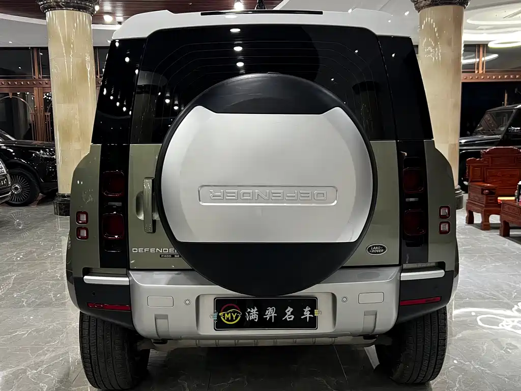 Land Rover Defender — миниатюра 5