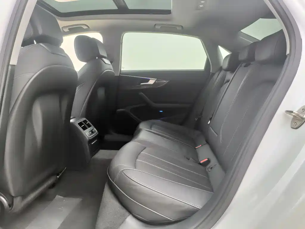 Audi A4L 2020 40 TFSI Fashion