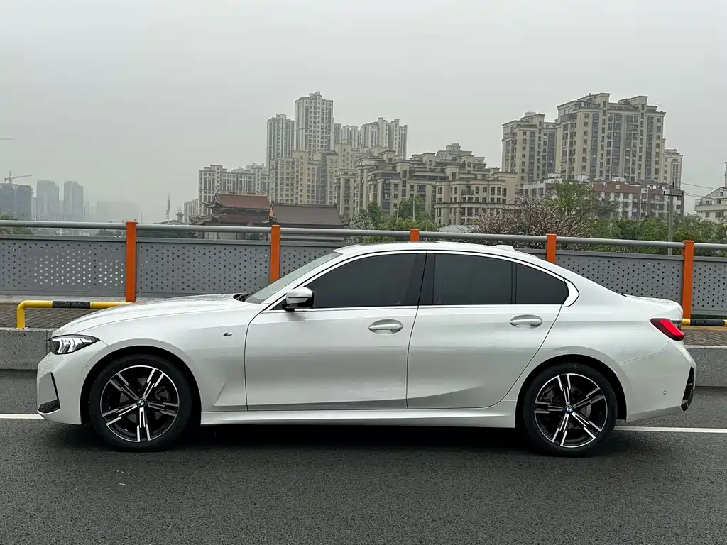 BMW 3 Series — миниатюра 16