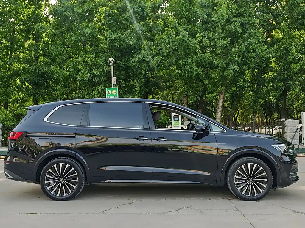 Volkswagen Viloran — миниатюра 4