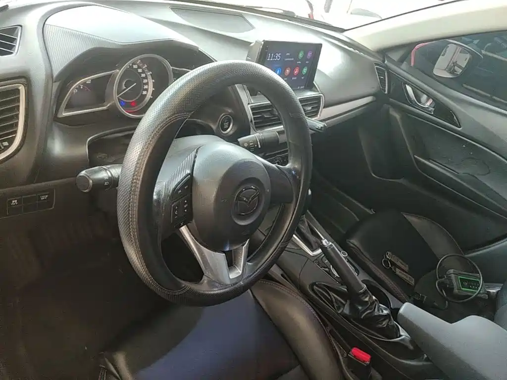 Mazda 3 Axela — миниатюра 11