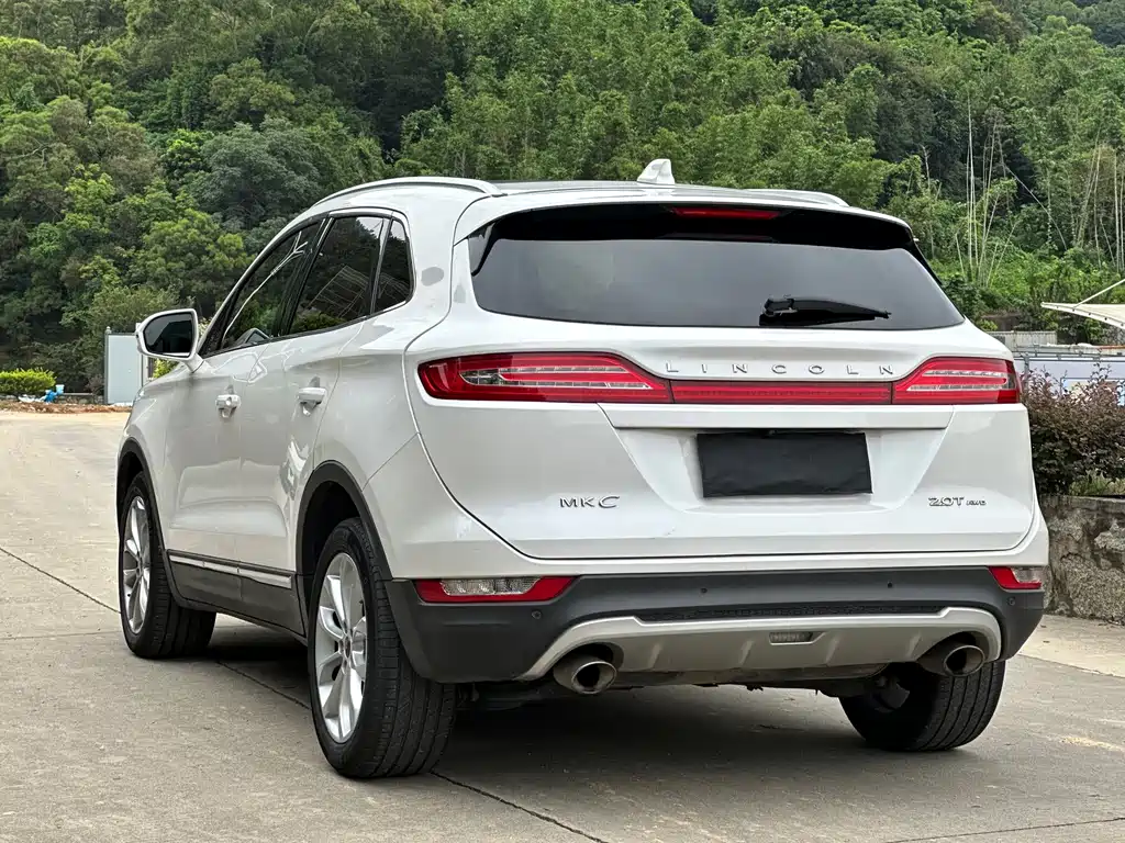Lincoln MKC — миниатюра 23
