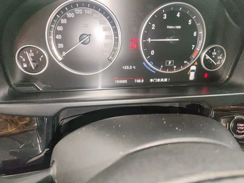 BMW X5 (Import) — миниатюра 8