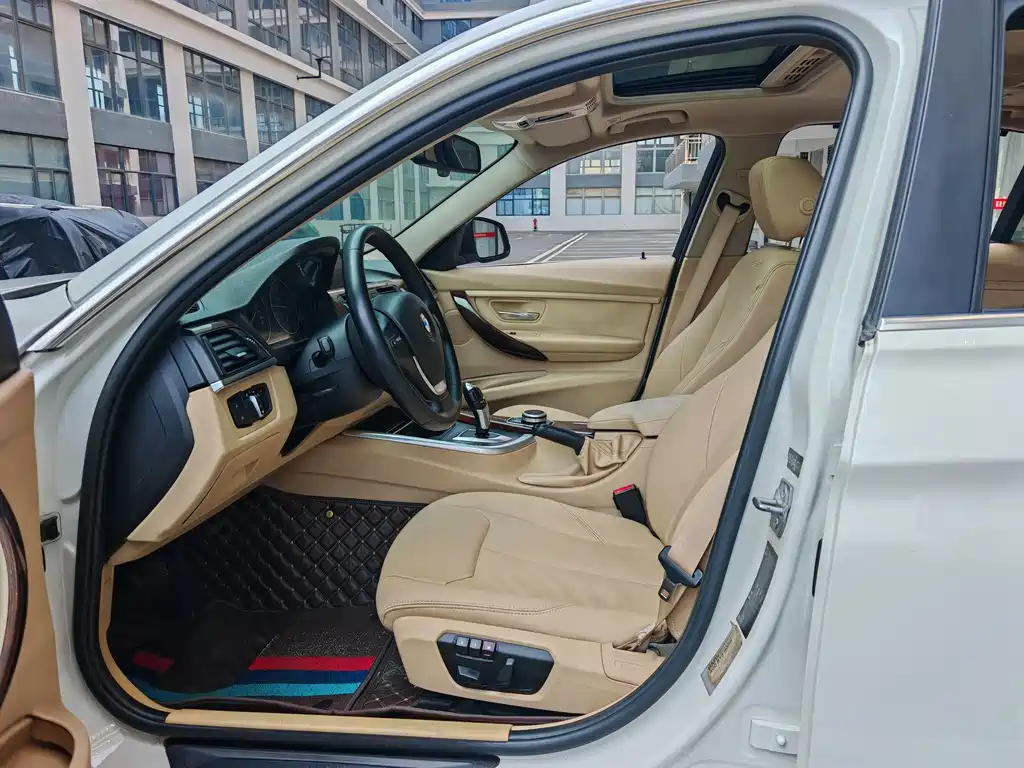 BMW 3 Series — миниатюра 8