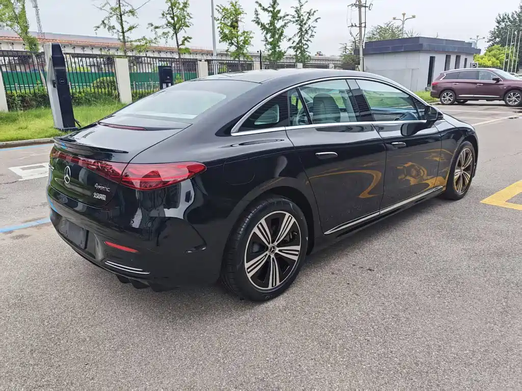 Mercedes-Benz EQE 2025 500 4MATIC
