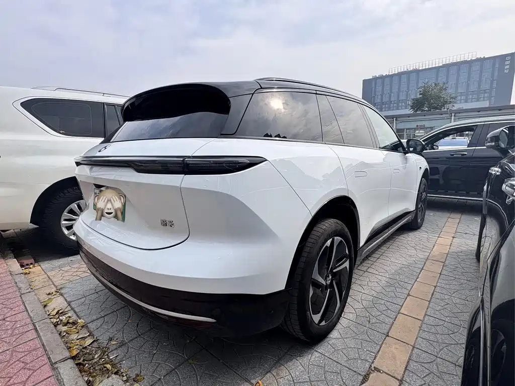 NIO ES6 — миниатюра 2