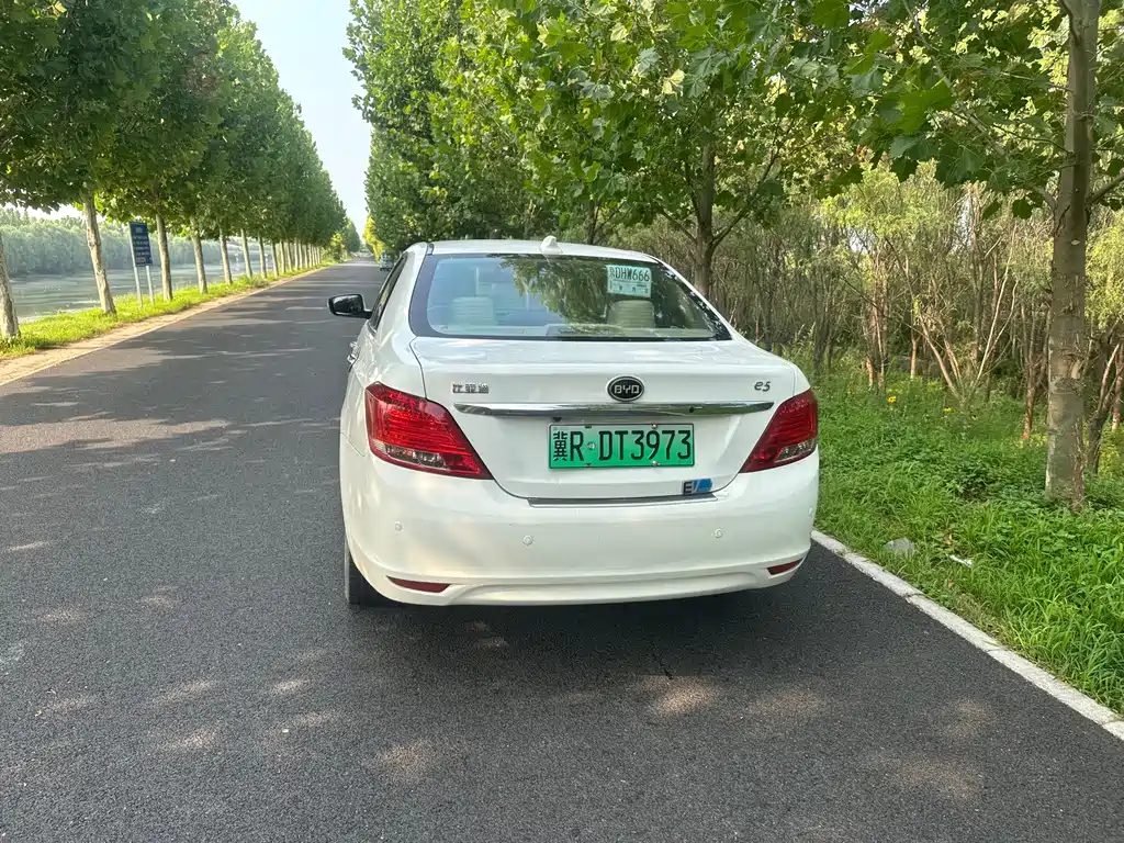 BYD e5 — миниатюра 6