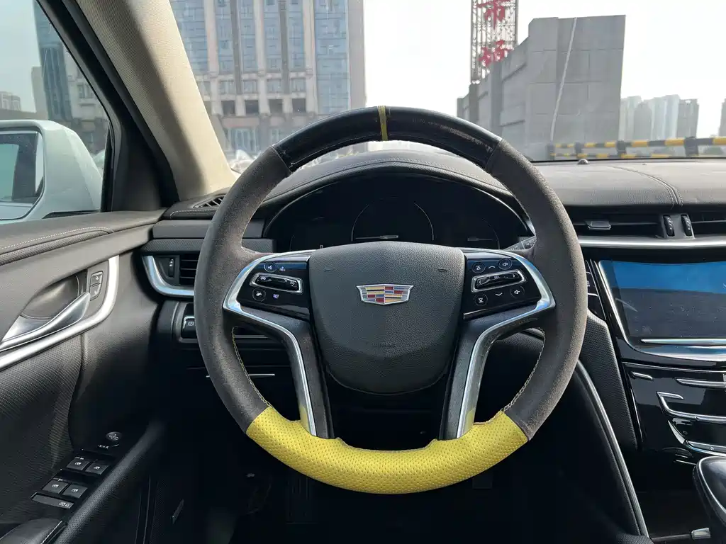 Cadillac XTS — миниатюра 11
