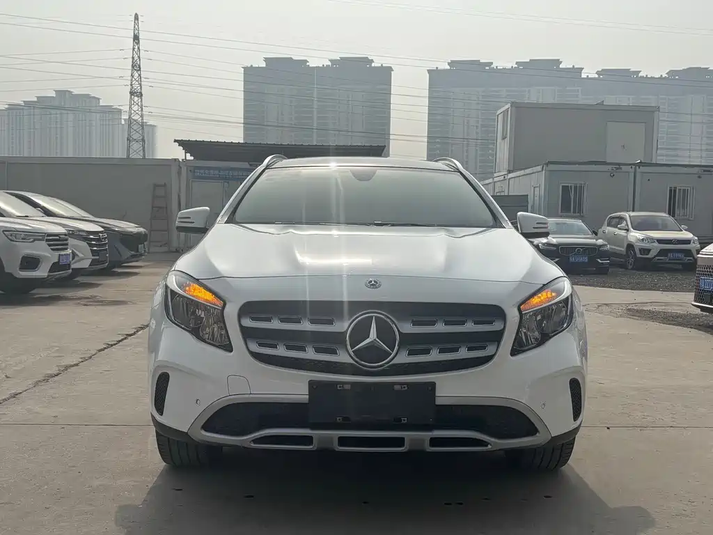 Mercedes-Benz GLA — миниатюра 2