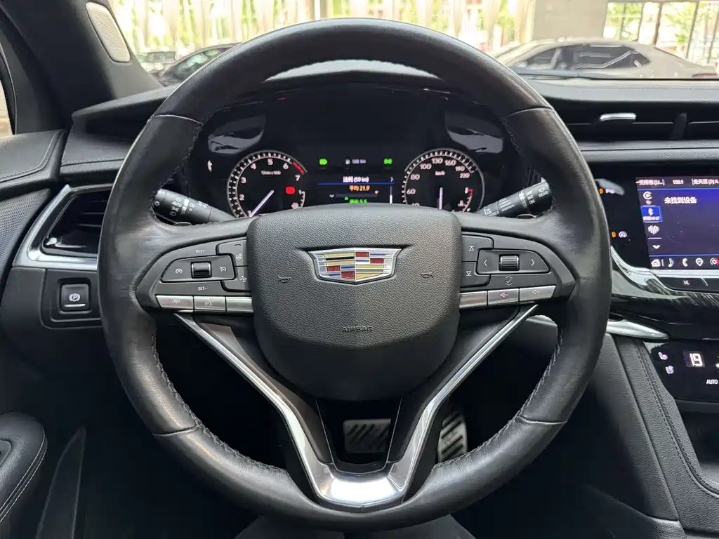 Cadillac XT6 — миниатюра 14