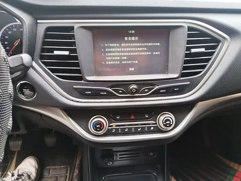 Landwind Landwind X2 — миниатюра 18