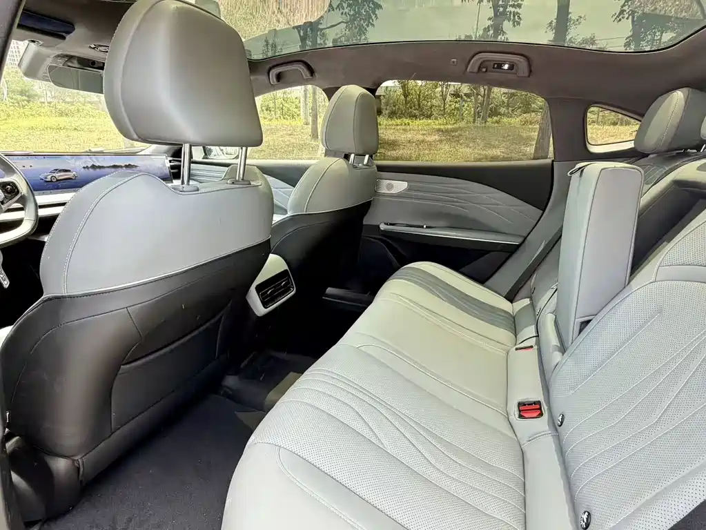 Geely Galaxy Galaxy E8 E8 2024 665km