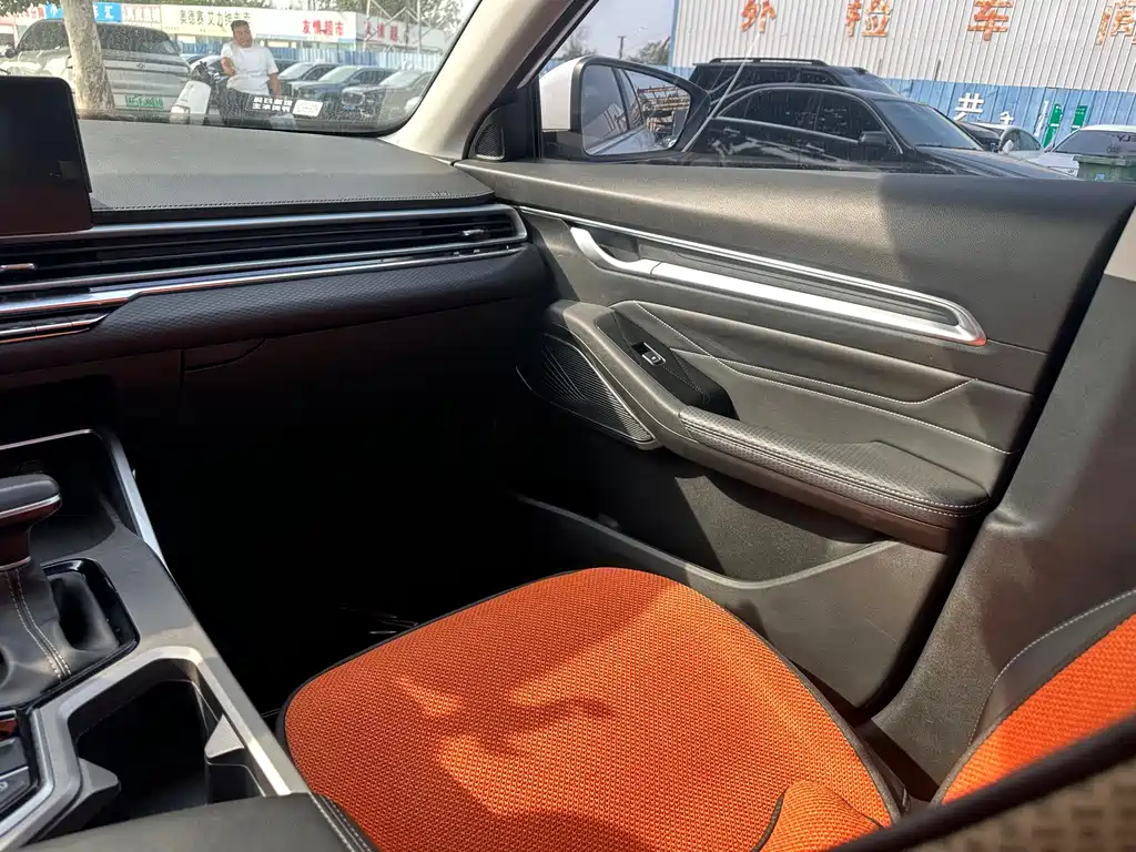 Geely Emgrand — миниатюра 6