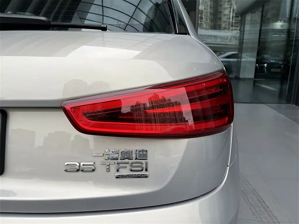 Audi Q3 — миниатюра 12