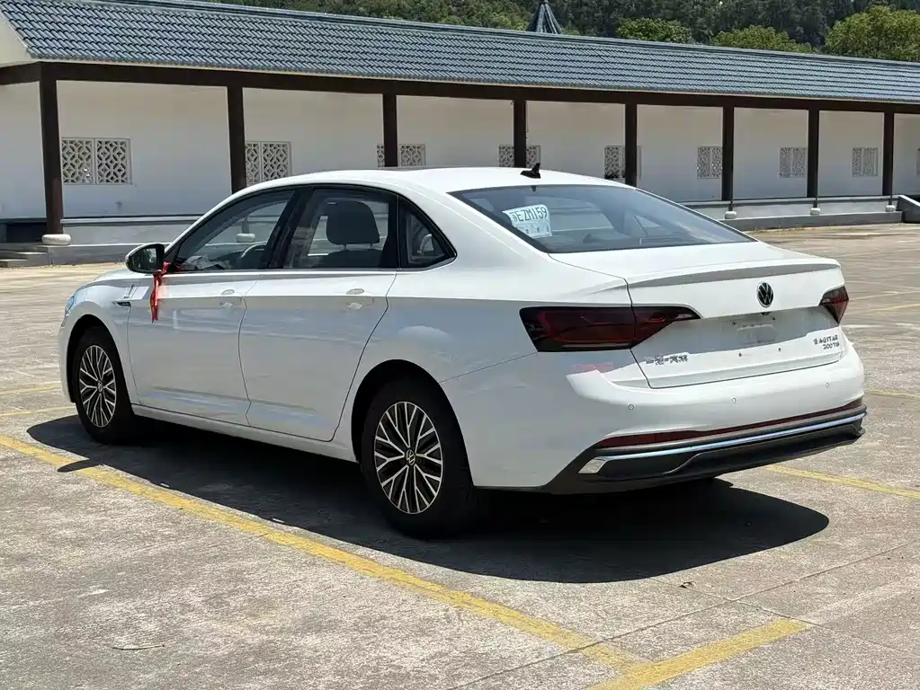 Volkswagen Sagitar — миниатюра 4