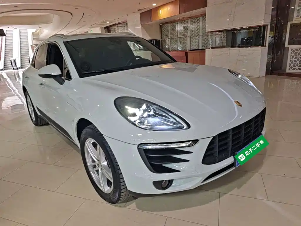 Porsche Macan — миниатюра 4