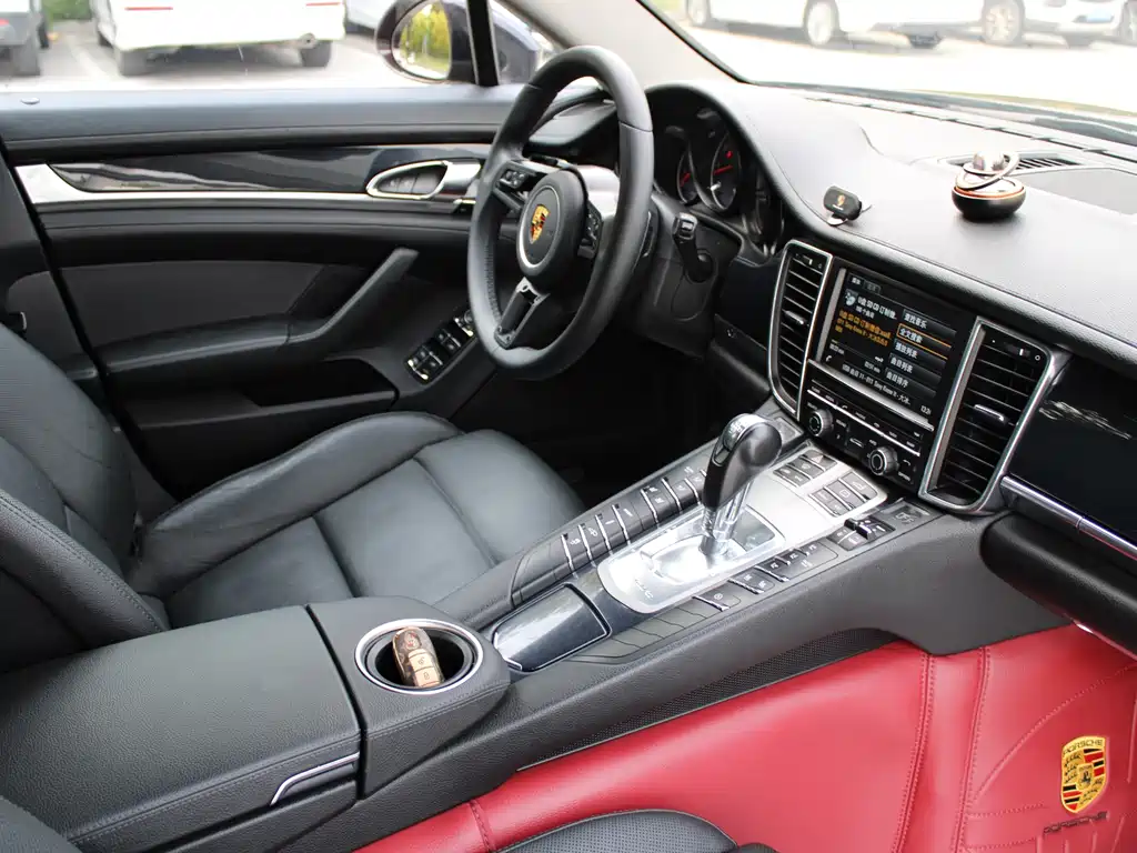 Porsche Panamera — миниатюра 15