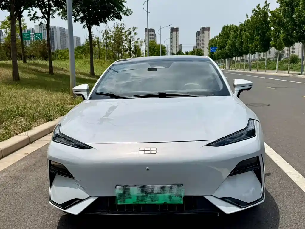 Geely Galaxy Galaxy E8 E8 2024 665km