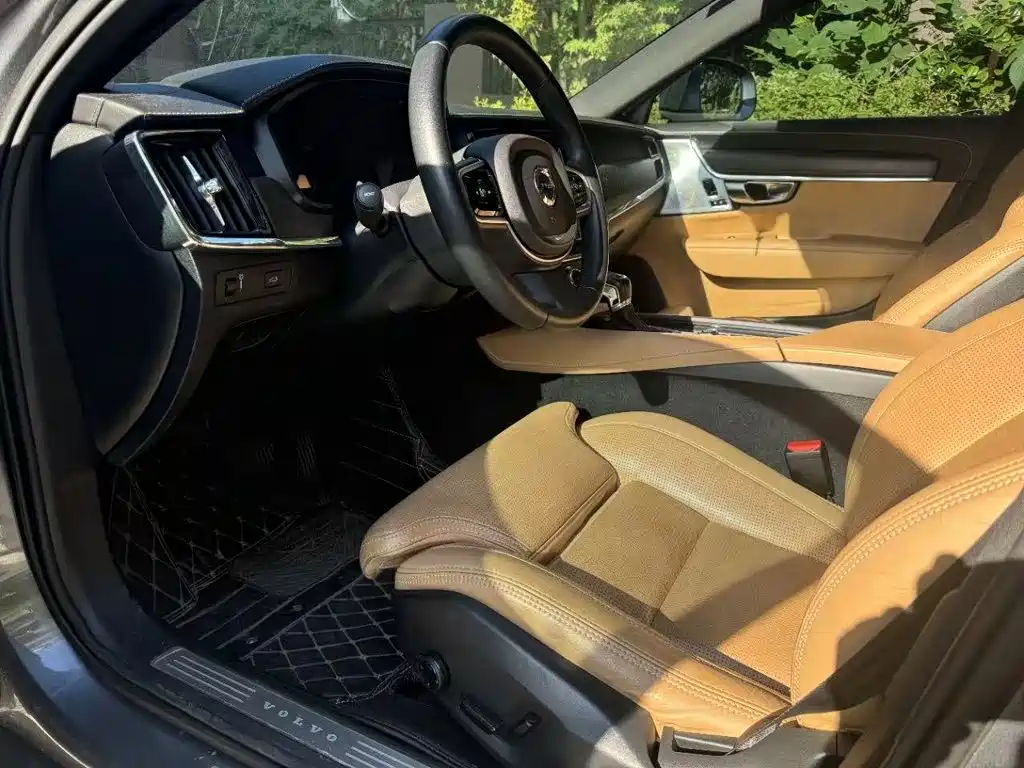 Volvo V90 — миниатюра 6
