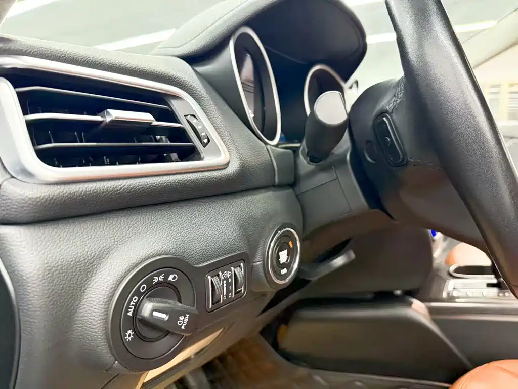 Maserati Ghibli — миниатюра 11