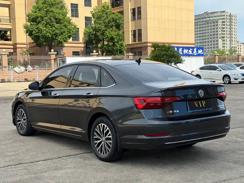 Volkswagen Sagitar — миниатюра 8