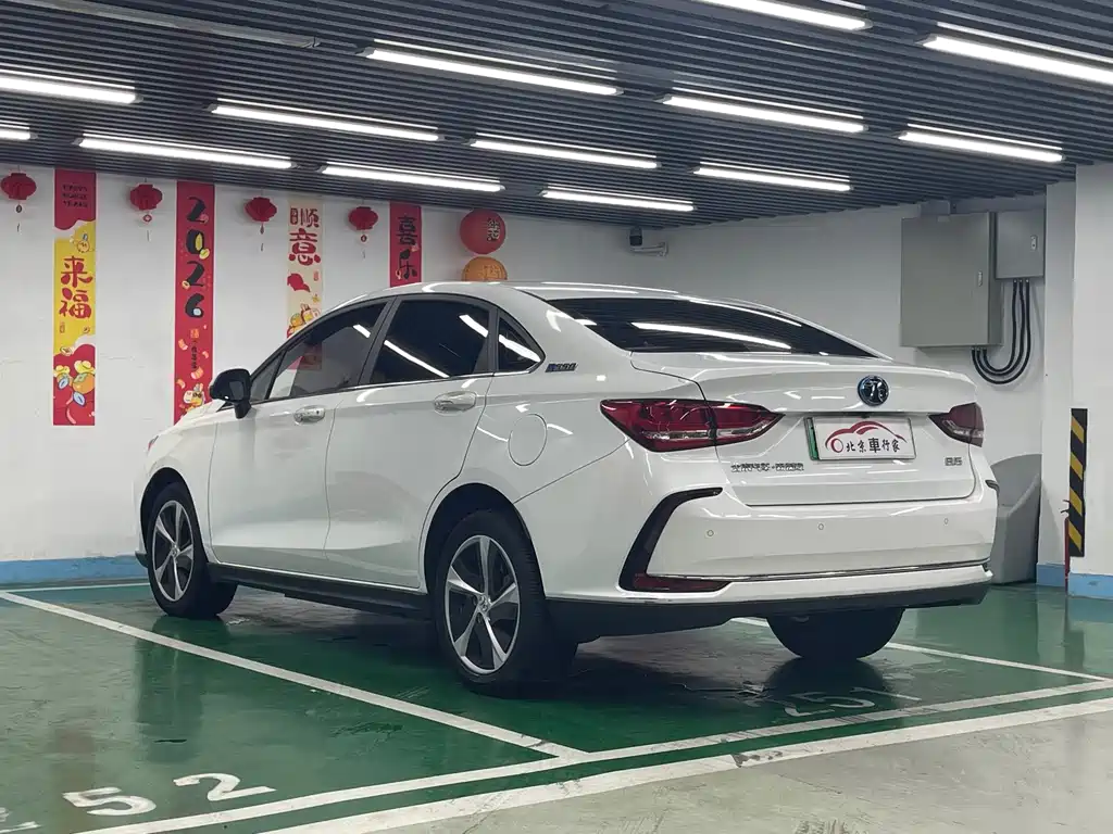 BAIC EU5 — миниатюра 7