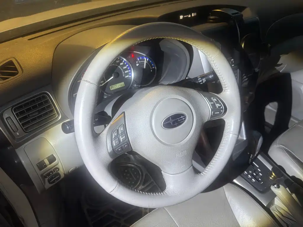 Subaru Forester 2010 2.5XS AT Luxury