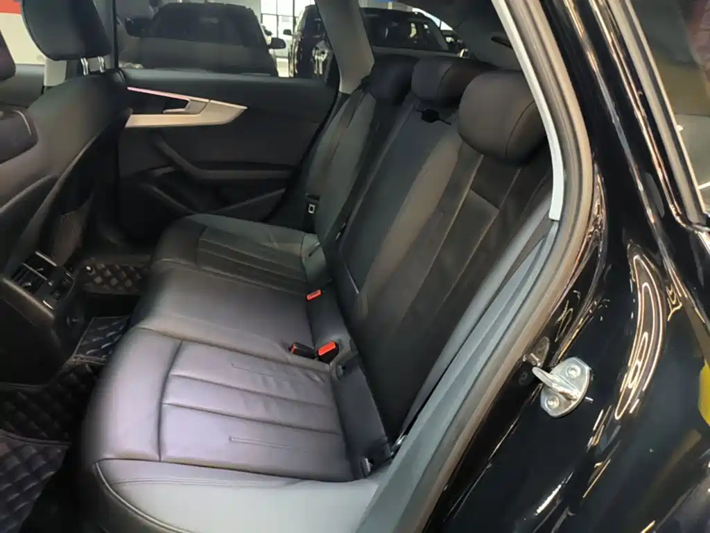 Audi A4 (Import) — миниатюра 17