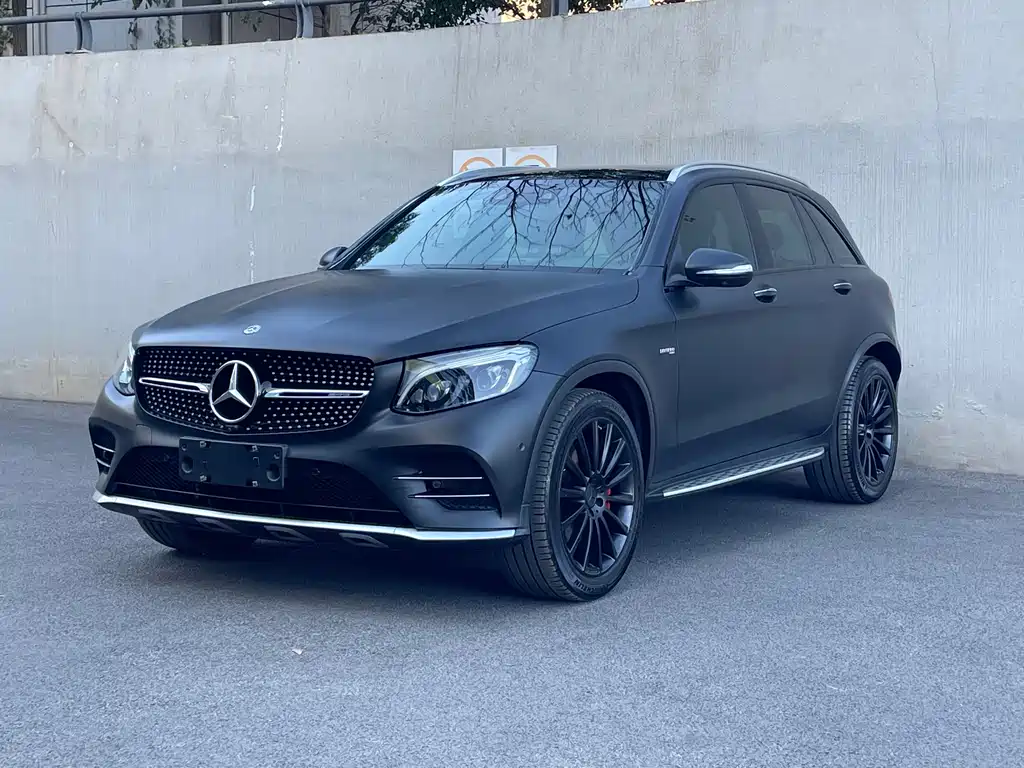 MERCEDES-BENZ GLC AMG