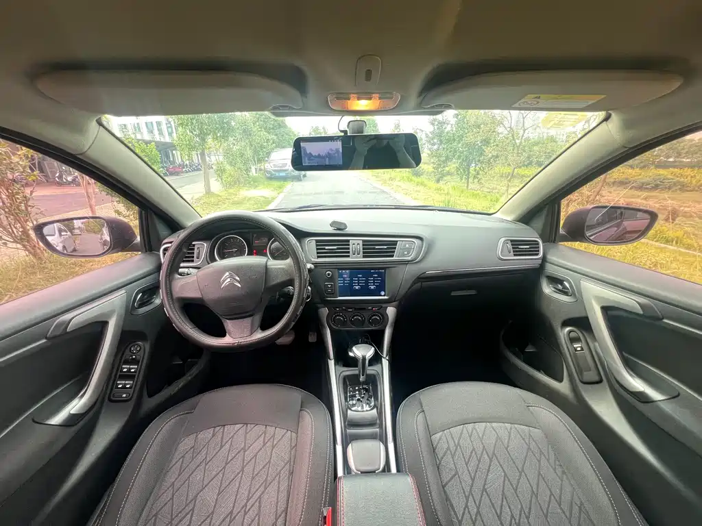 Citroen C3-XR — миниатюра 9