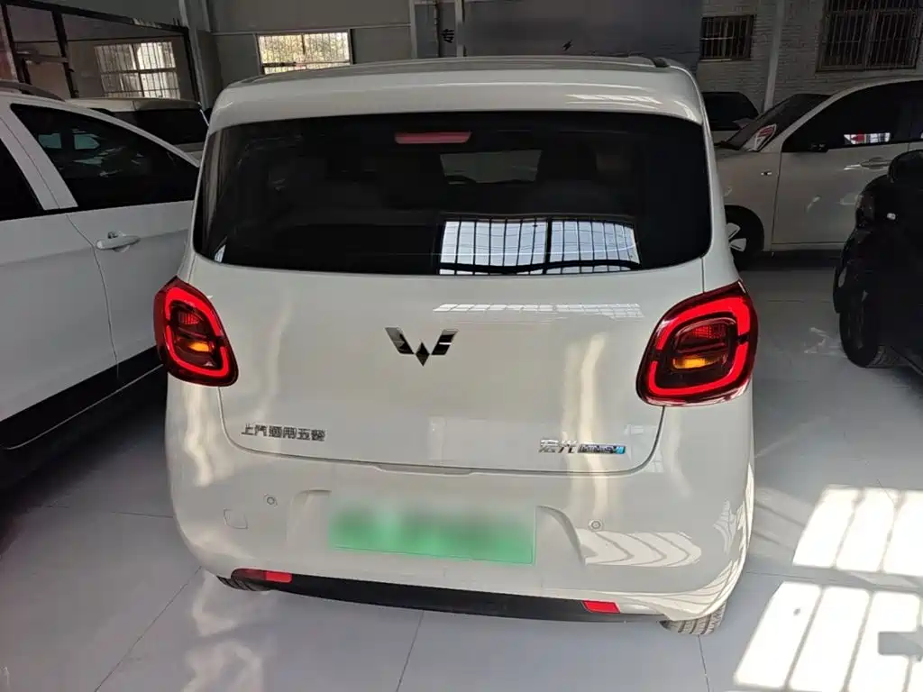 Wuling MINIEV — миниатюра 6