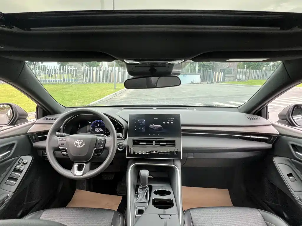 Toyota Avalon — миниатюра 13