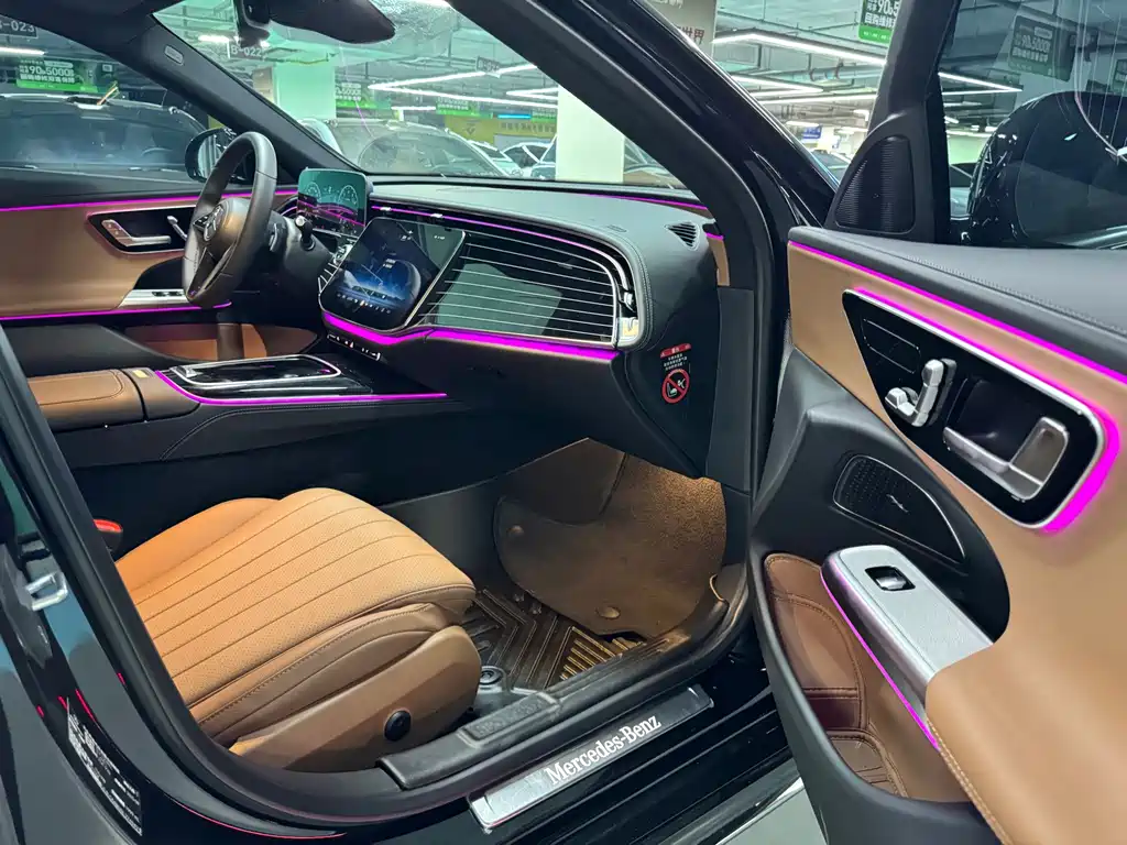 Mercedes-Benz E-Class — миниатюра 13