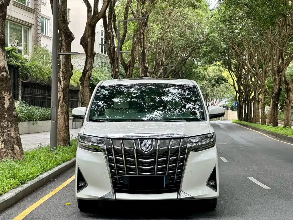 Toyota Alphard 2018 3.5L Luxury