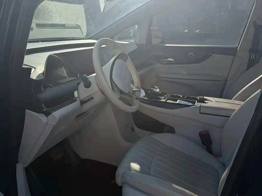 Fengxing Xinghai V9 — миниатюра 6