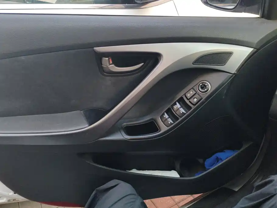 Hyundai Elantra Langdong — миниатюра 7