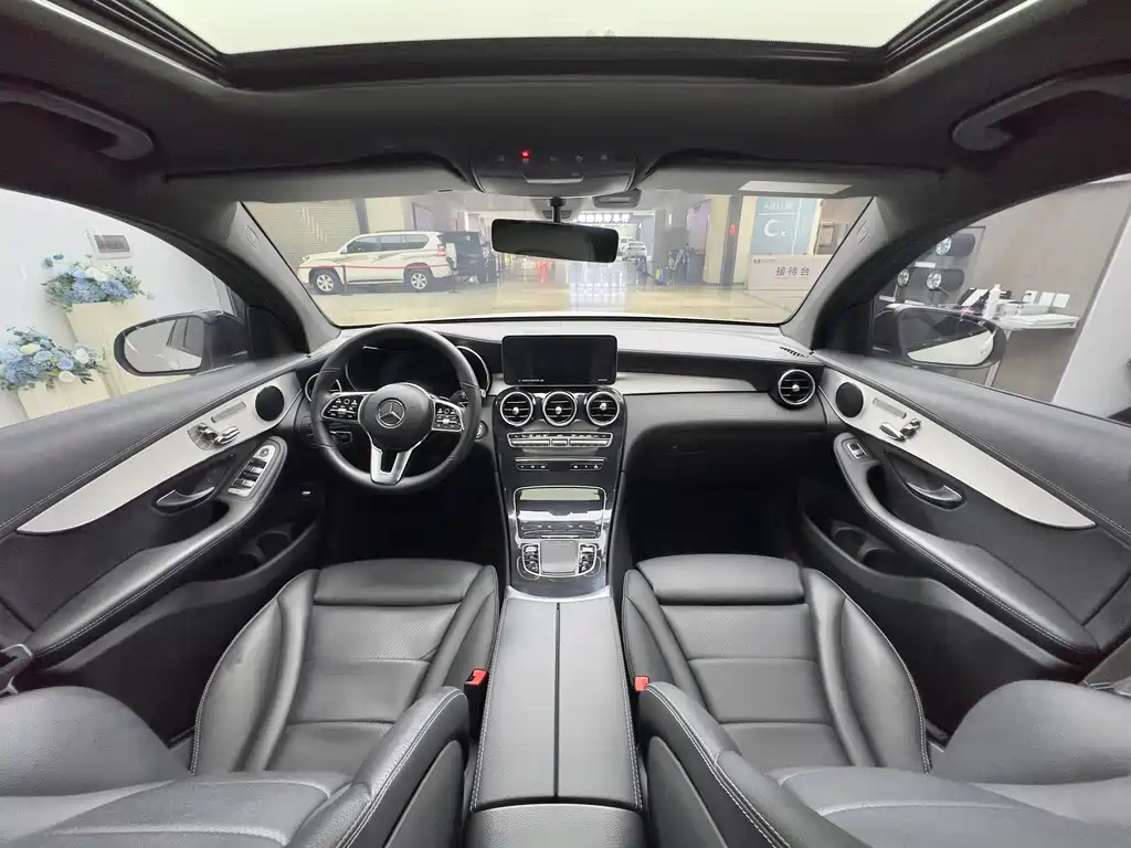 MERCEDES-BENZ GLC COUPE