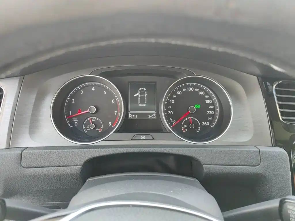 Volkswagen Golf — миниатюра 5