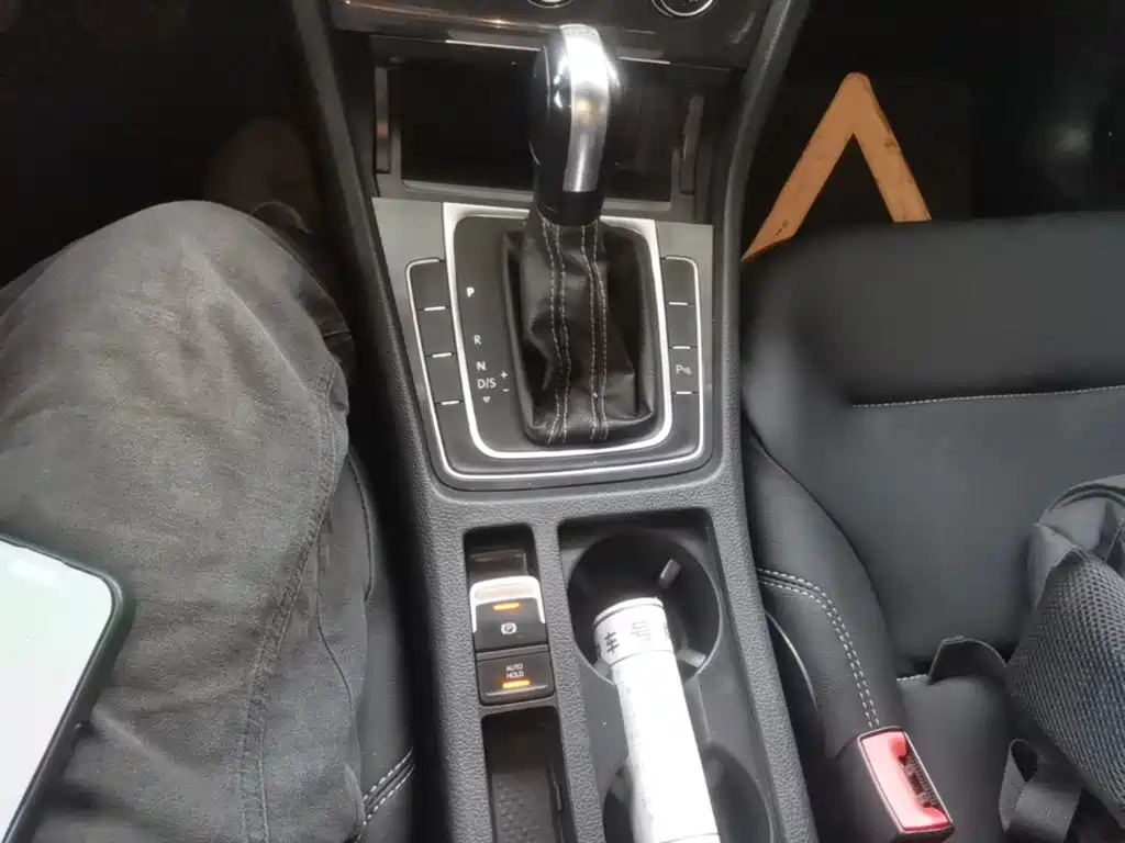 Volkswagen Golf — миниатюра 14