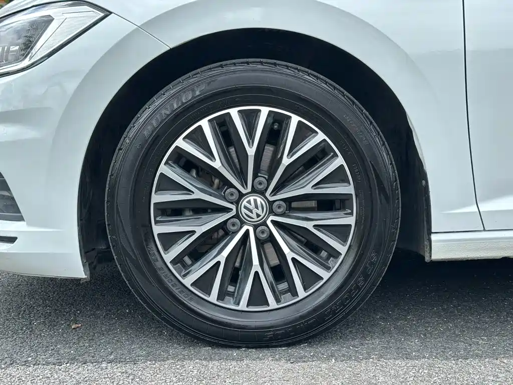 Volkswagen Sagitar — миниатюра 21