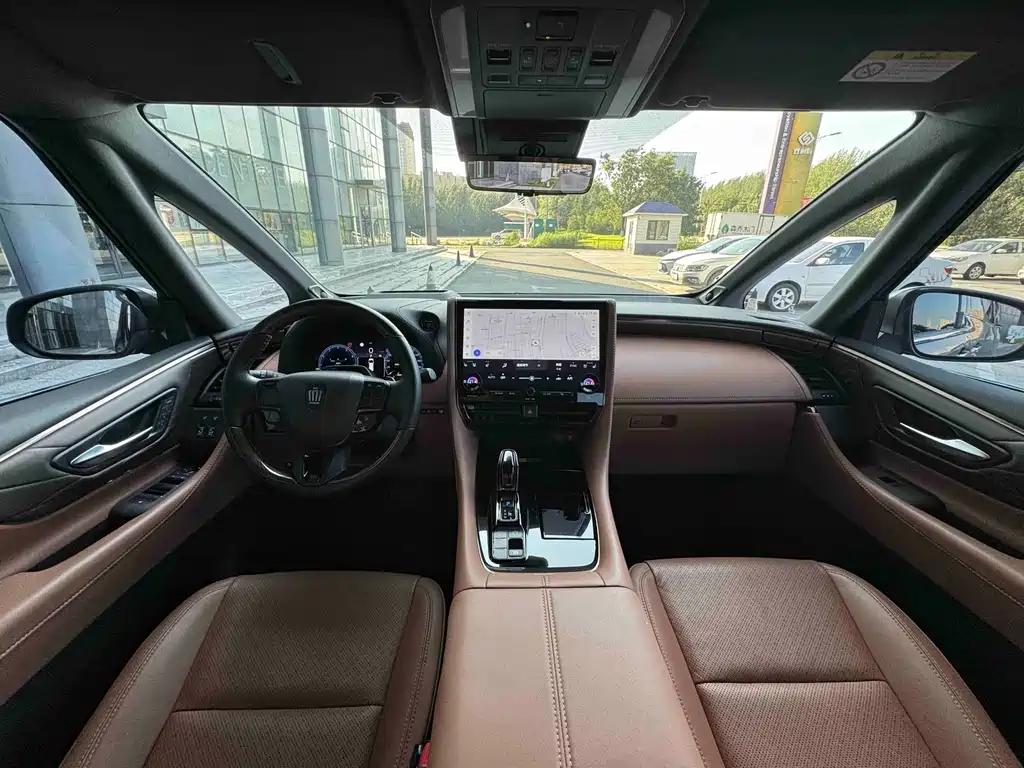 Toyota Vellfire — миниатюра 8