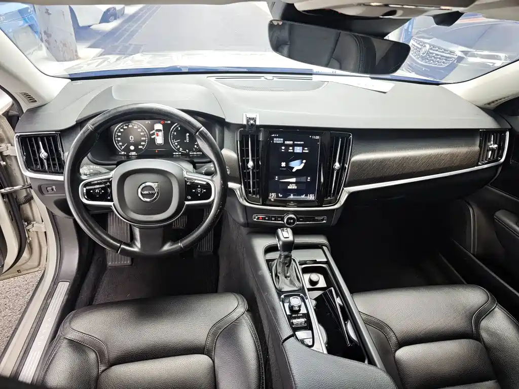 Volvo V90 — миниатюра 15