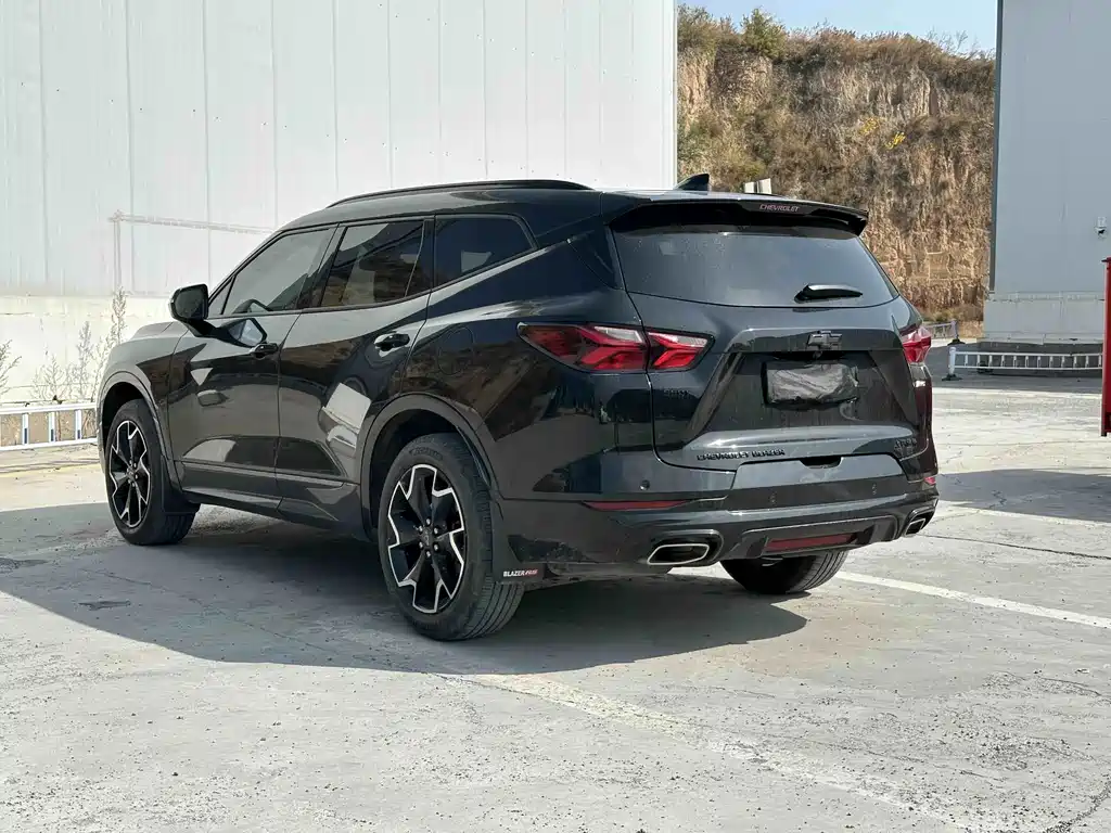 Chevrolet Blazer — миниатюра 7