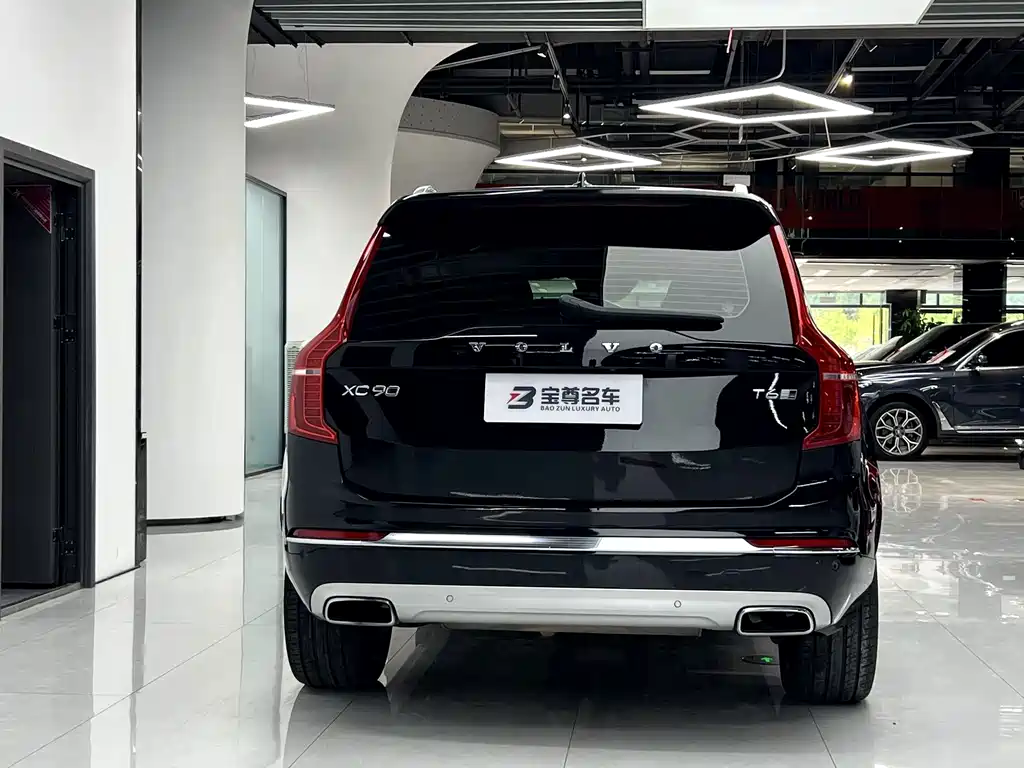 Volvo XC90 — миниатюра 12
