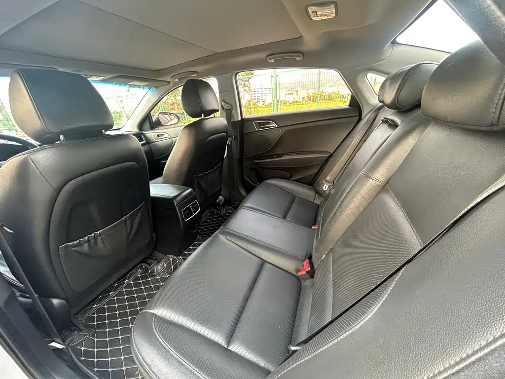 Hyundai Mistra — миниатюра 11